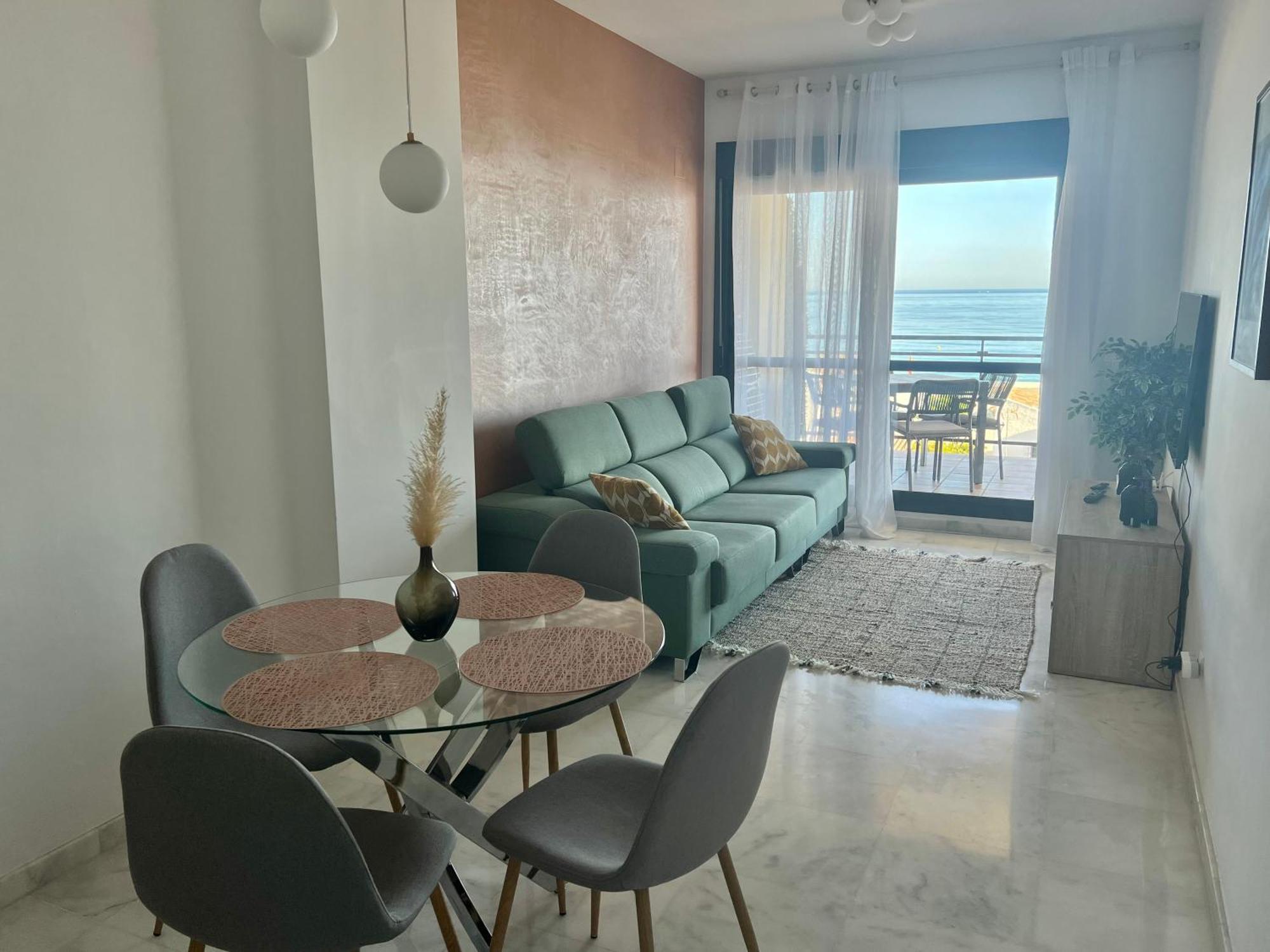 דירות אסטפונה Breathtaking Sea View מראה חיצוני תמונה