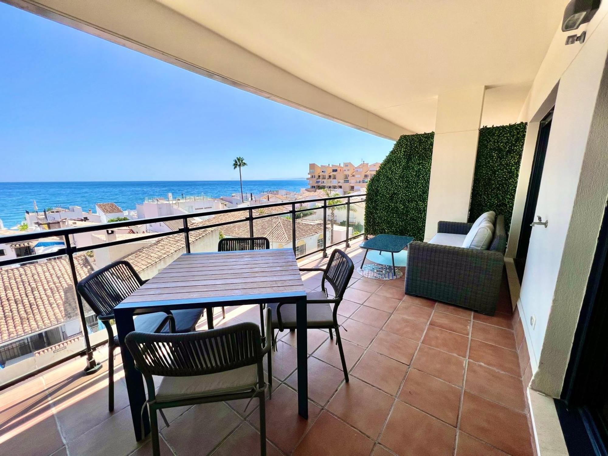 דירות אסטפונה Breathtaking Sea View מראה חיצוני תמונה