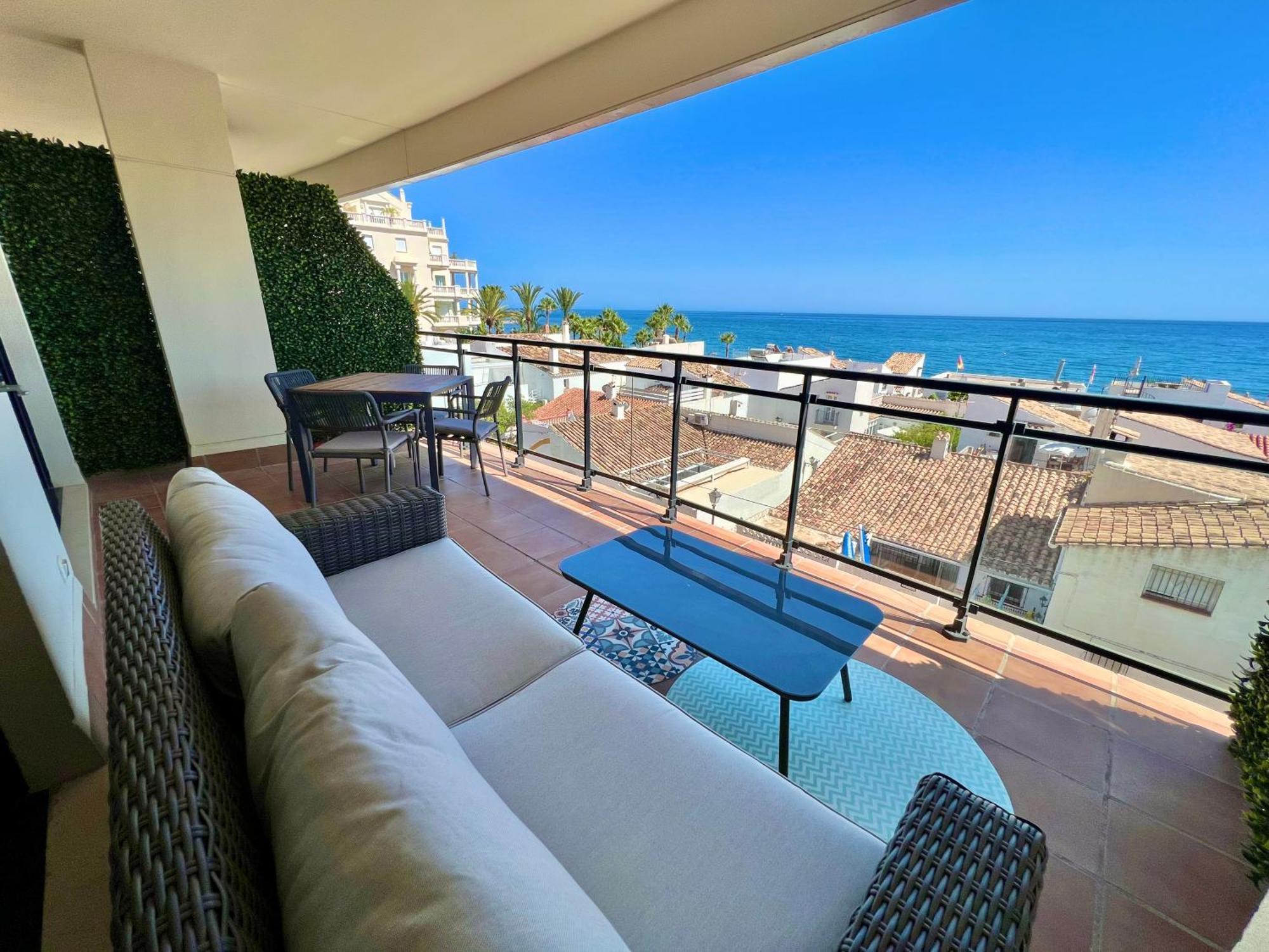 דירות אסטפונה Breathtaking Sea View מראה חיצוני תמונה